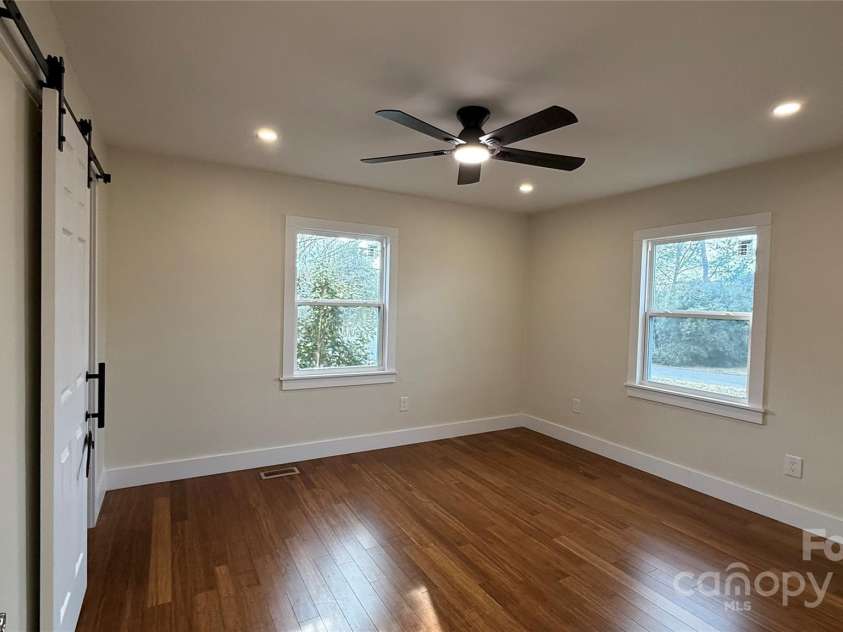 809 Howard Street, Shelby, NC 28152.  MLS# CAR4333326, YatesRealty ID 7926. 