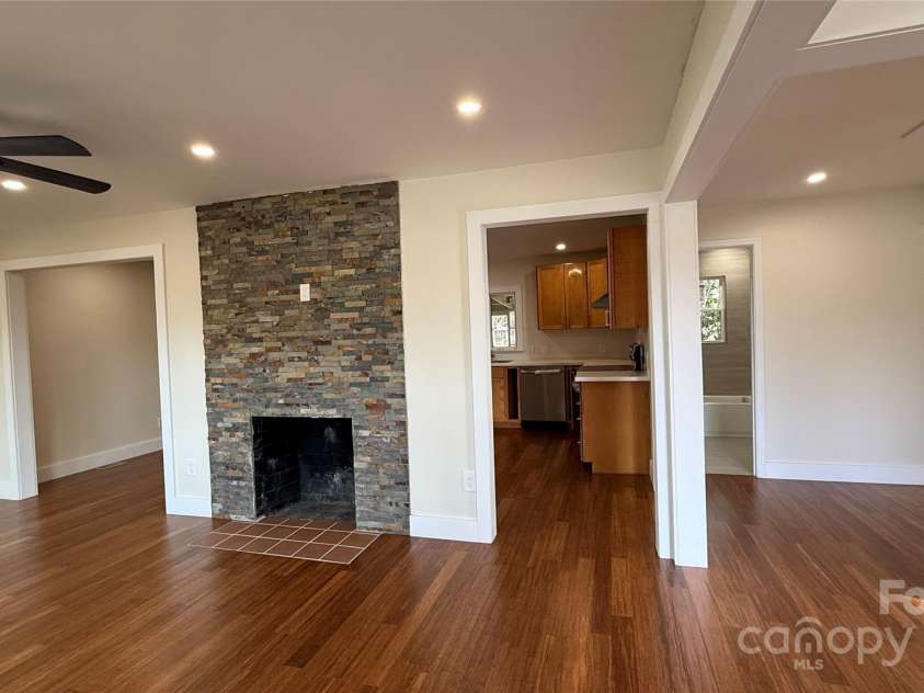 809 Howard Street, Shelby, NC 28152.  MLS# CAR4333326, YatesRealty ID 7926. 