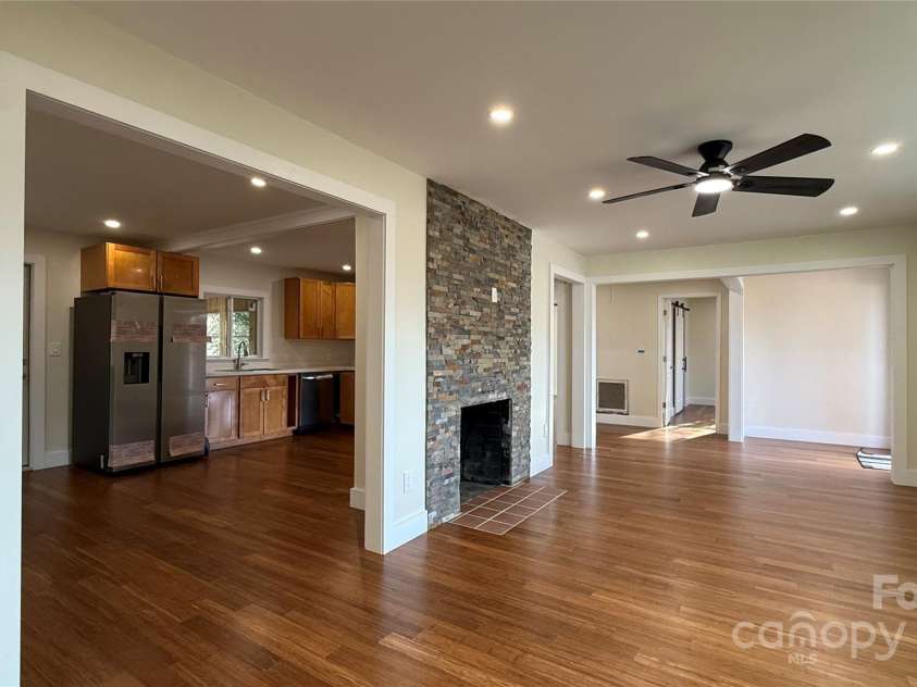 809 Howard Street, Shelby, NC 28152.  MLS# CAR4333326, YatesRealty ID 7926. 