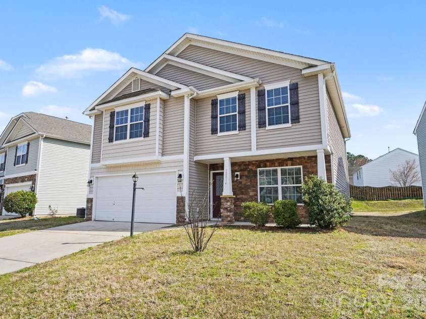12814 Settlers Trail Court, Charlotte, NC 28278.  MLS# CAR4353800, YatesRealty ID 7928. 