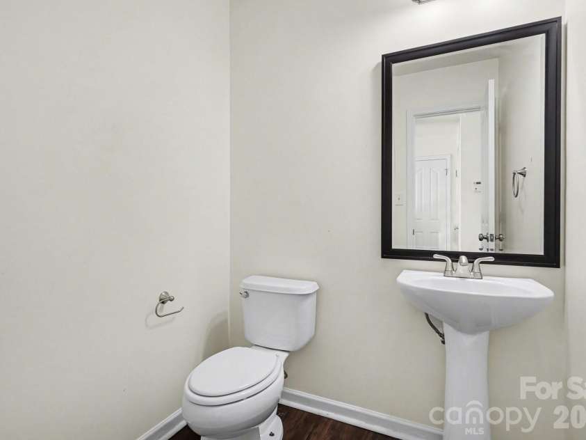 12814 Settlers Trail Court, Charlotte, NC 28278.  MLS# CAR4353800, YatesRealty ID 7928. 