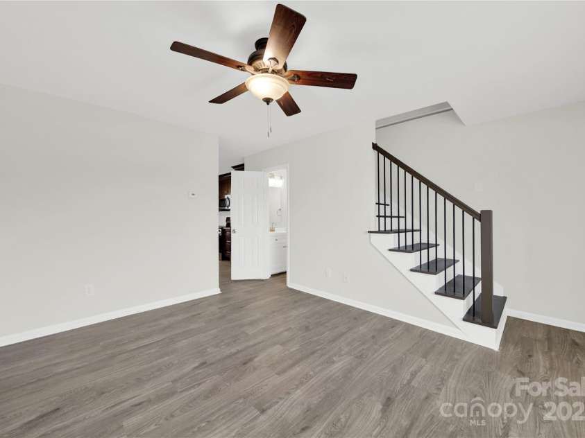 430 Stoneycreek Lane, Rock Hill, SC 29730.  MLS# CAR4230749, YatesRealty ID 7928. 