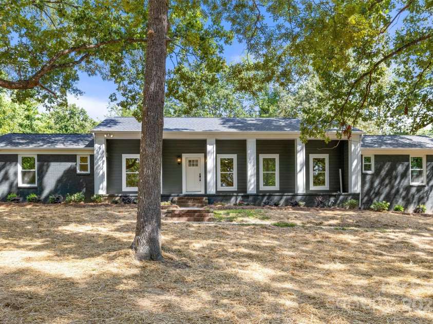 3124 India Hook Road, Rock Hill, SC 29732.  MLS# CAR4296950, YatesRealty ID 7929. 