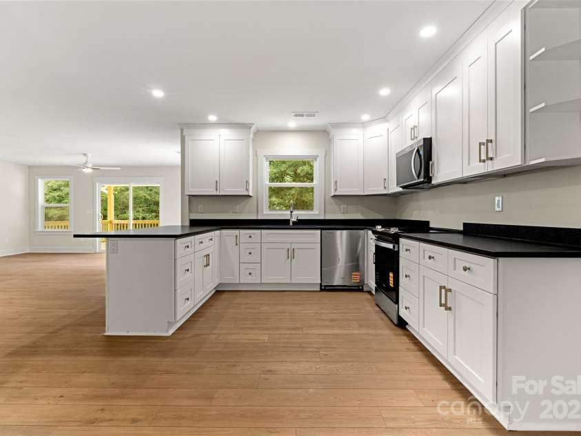 3124 India Hook Road, Rock Hill, SC 29732.  MLS# CAR4296950, YatesRealty ID 7929. 