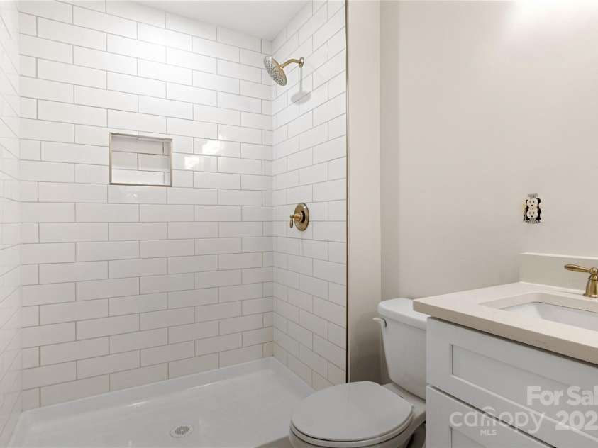 3124 India Hook Road, Rock Hill, SC 29732.  MLS# CAR4296950, YatesRealty ID 7929. 