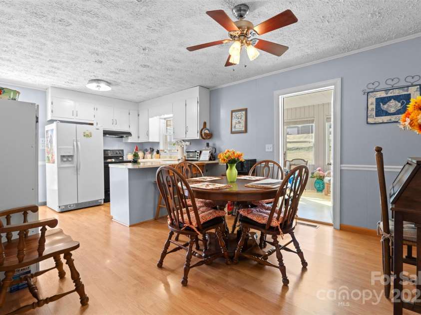 2598 Conner Circle, Lenoir, NC 28645.  MLS# CAR4312695, YatesRealty ID 793. 