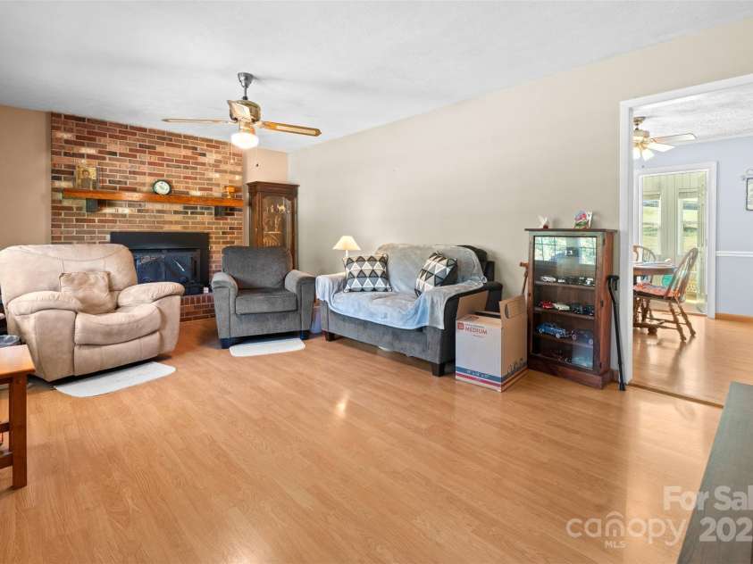 2598 Conner Circle, Lenoir, NC 28645.  MLS# CAR4312695, YatesRealty ID 793. 