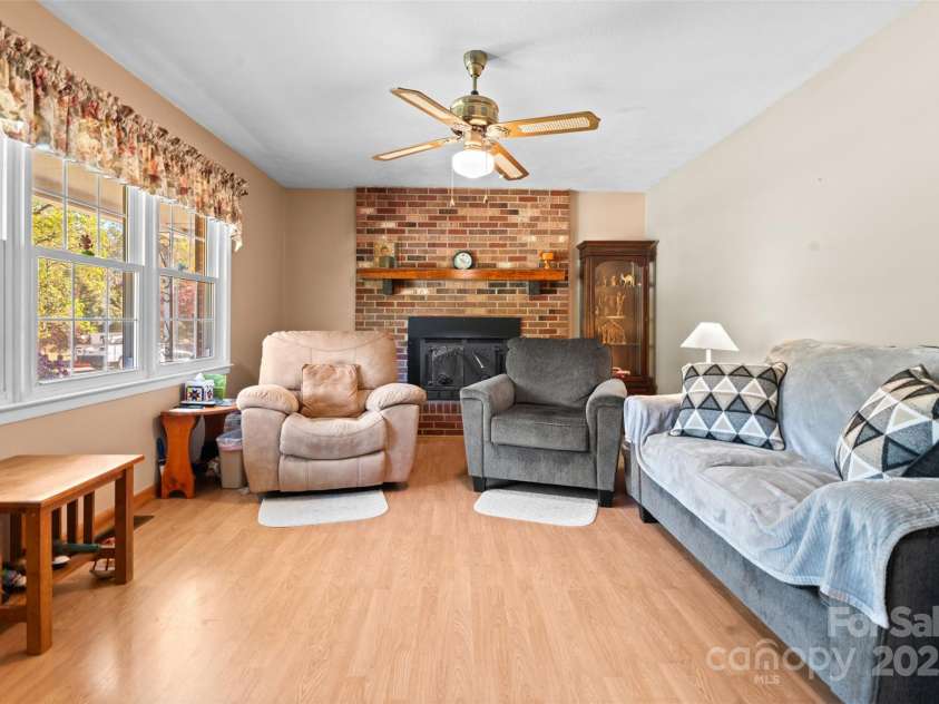 2598 Conner Circle, Lenoir, NC 28645.  MLS# CAR4312695, YatesRealty ID 793. 