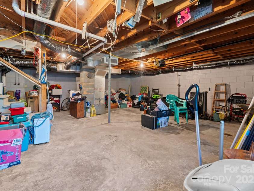 2598 Conner Circle, Lenoir, NC 28645.  MLS# CAR4312695, YatesRealty ID 793. 