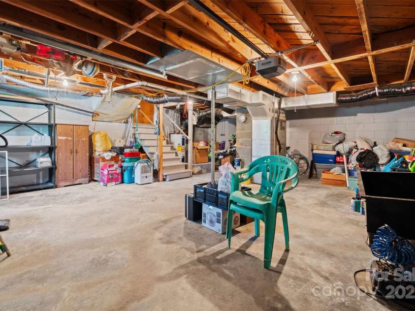 2598 Conner Circle, Lenoir, NC 28645.  MLS# CAR4312695, YatesRealty ID 793. 