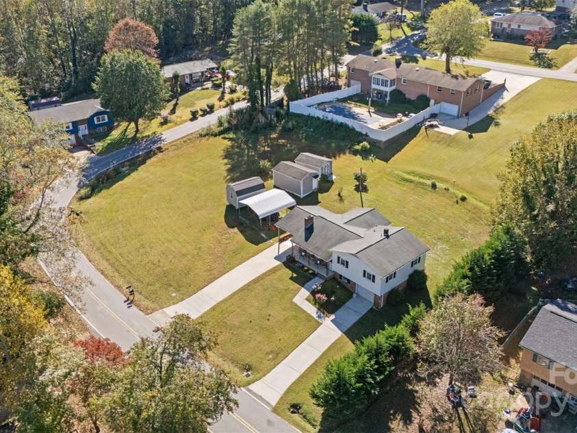 2598 Conner Circle, Lenoir, NC 28645.  MLS# CAR4312695, YatesRealty ID 793. 