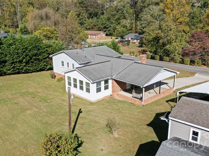 2598 Conner Circle, Lenoir, NC 28645.  MLS# CAR4312695, YatesRealty ID 793. 