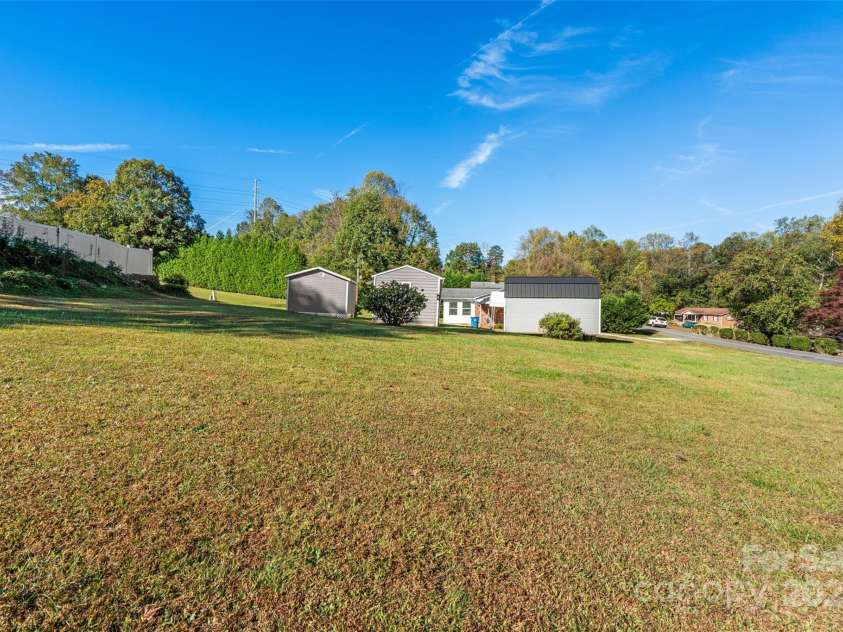 2598 Conner Circle, Lenoir, NC 28645.  MLS# CAR4312695, YatesRealty ID 793. 