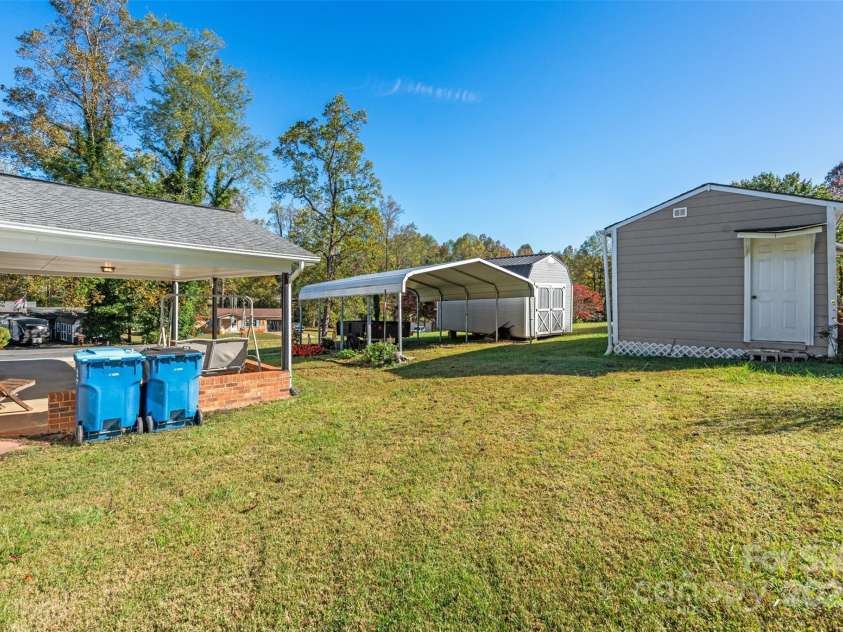 2598 Conner Circle, Lenoir, NC 28645.  MLS# CAR4312695, YatesRealty ID 793. 