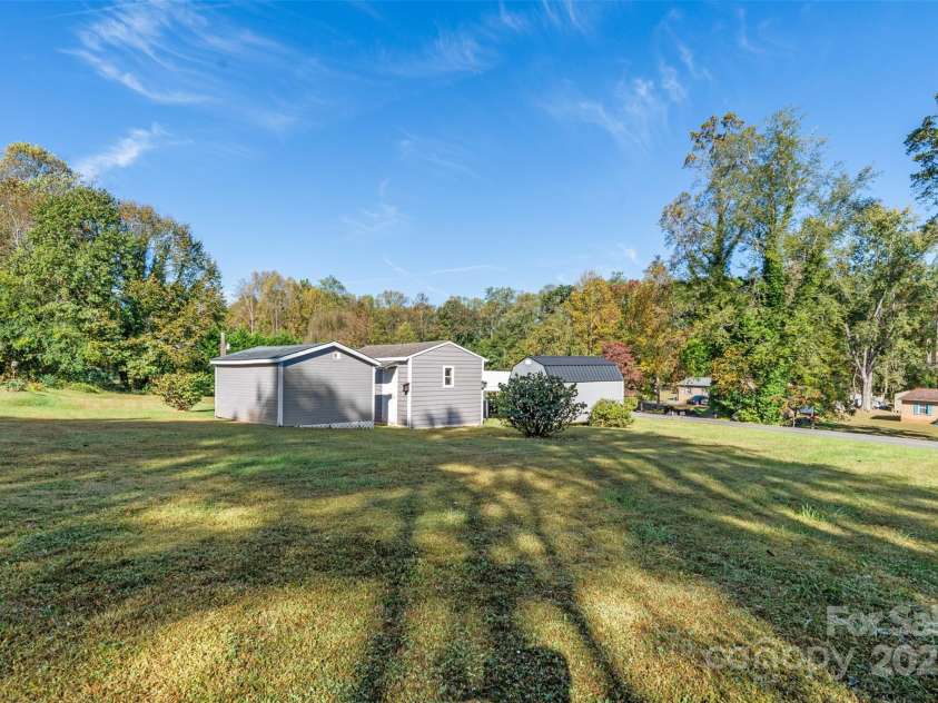 2598 Conner Circle, Lenoir, NC 28645.  MLS# CAR4312695, YatesRealty ID 793. 