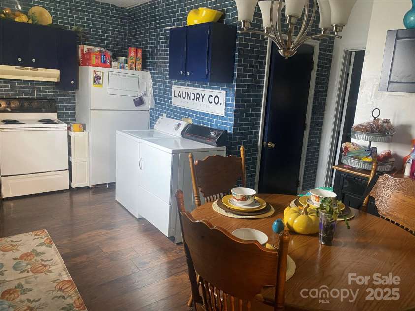 941 10th Street, Lancaster, SC 29720.  MLS# CAR4201180, YatesRealty ID 793. 