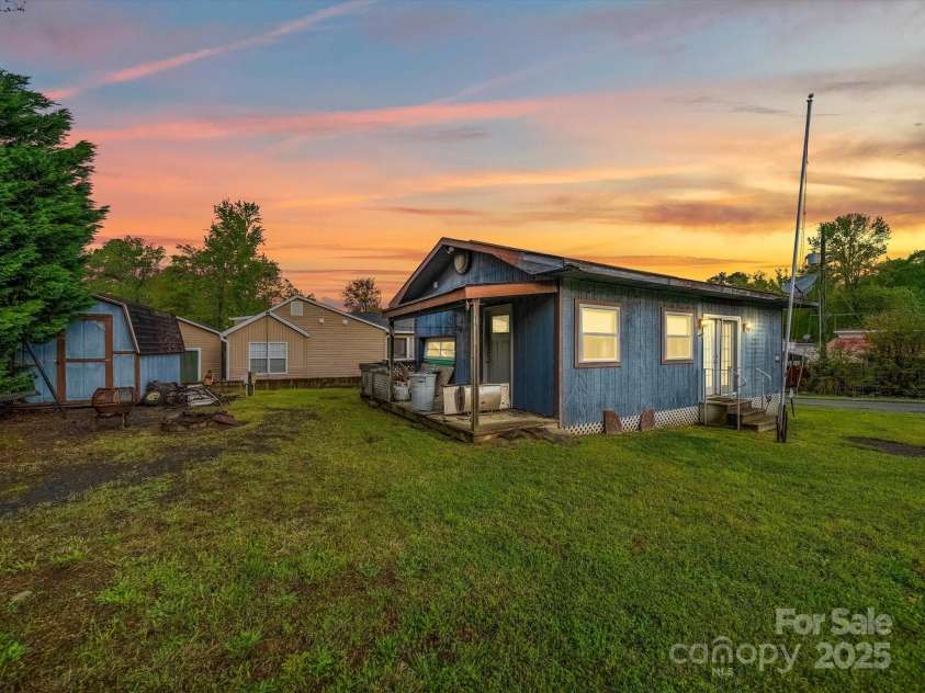 111 Sunshine Trail, Mount Gilead, NC 27306.  MLS# CAR4238970, YatesRealty ID 7930. 