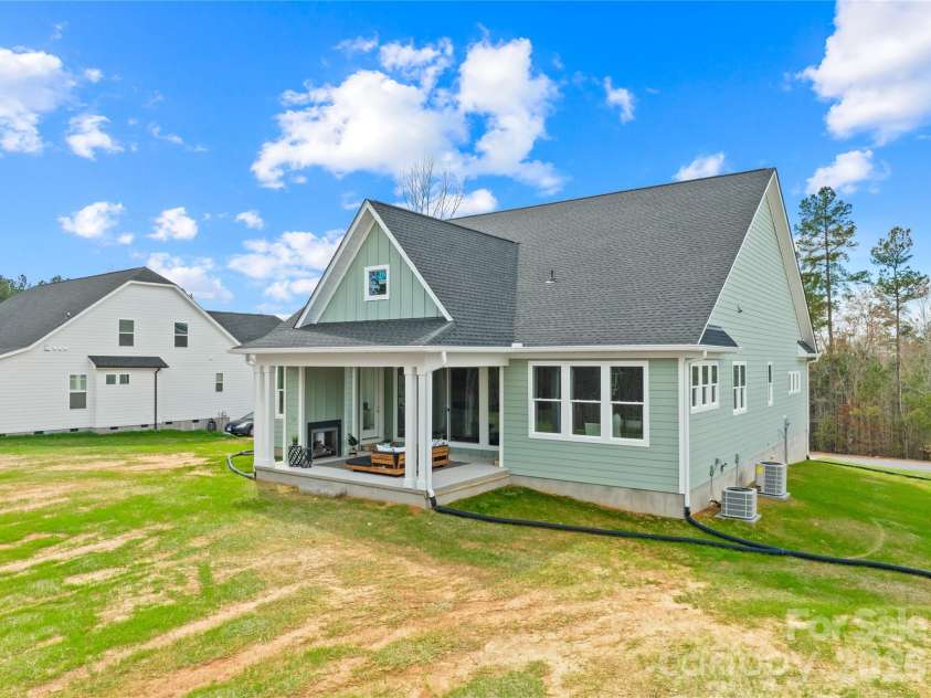 116 Starboard Lane, Statesville, NC 28677.  MLS# CAR4354503, YatesRealty ID 7931. 