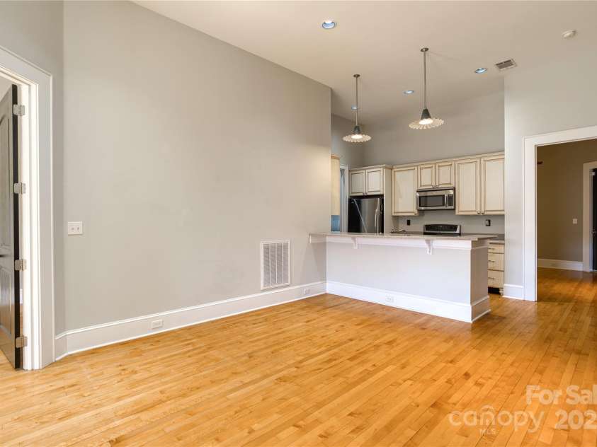 300 Main Street, Salisbury, NC 28144.  MLS# CAR4224846, YatesRealty ID 7932. 