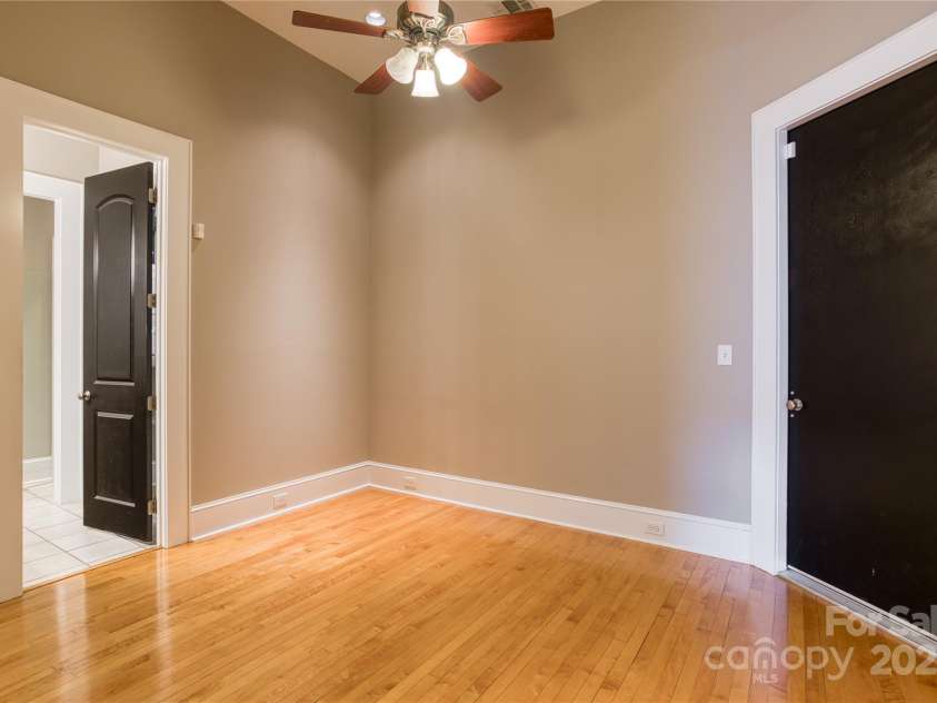 300 Main Street, Salisbury, NC 28144.  MLS# CAR4224846, YatesRealty ID 7932. 