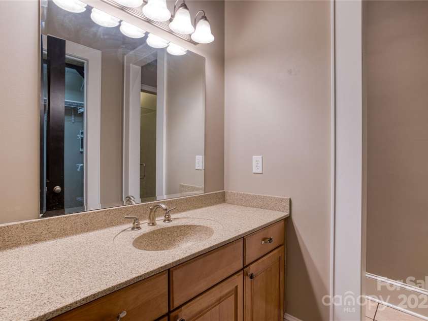 300 Main Street, Salisbury, NC 28144.  MLS# CAR4224846, YatesRealty ID 7932. 