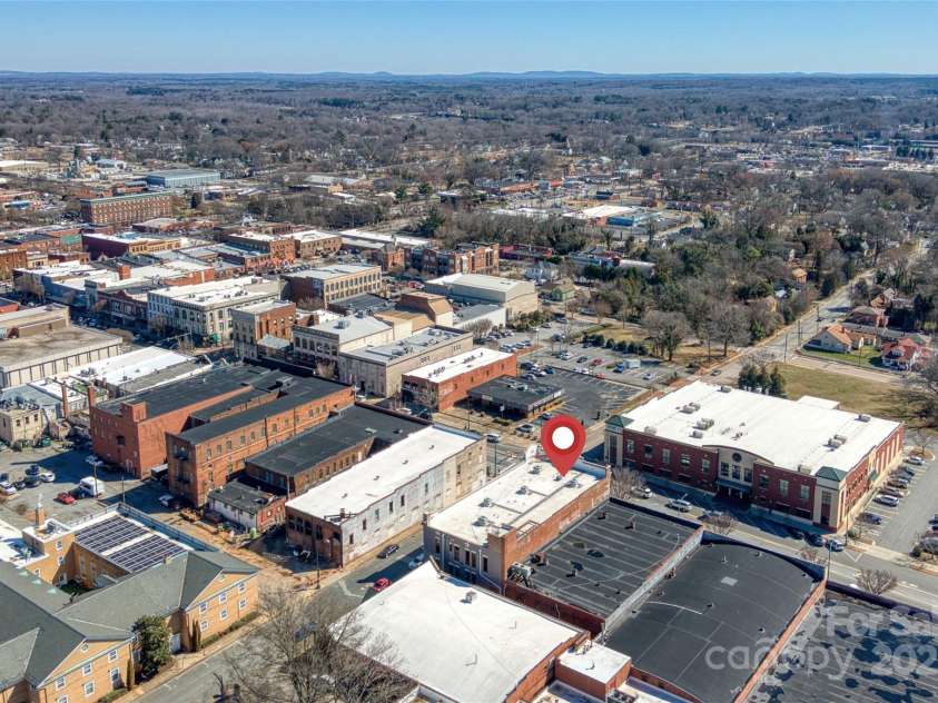 300 Main Street, Salisbury, NC 28144.  MLS# CAR4224846, YatesRealty ID 7932. 