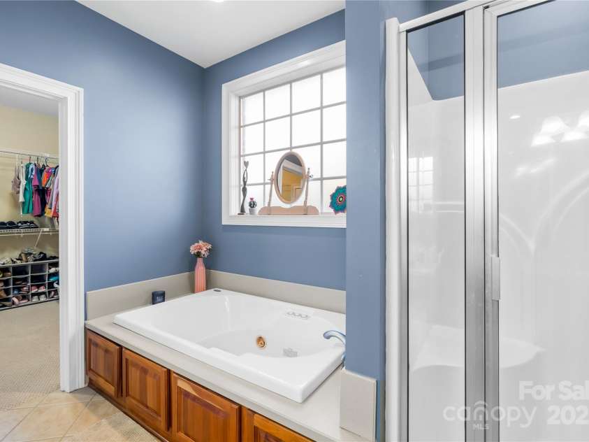 144 Spring Forest Drive, Shelby, NC 28152.  MLS# CAR4214408, YatesRealty ID 7934. 