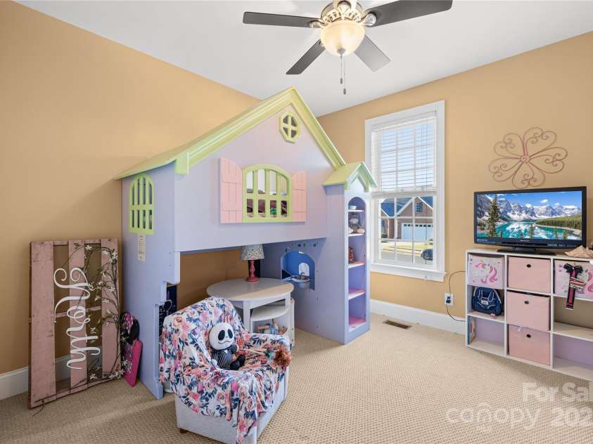 144 Spring Forest Drive, Shelby, NC 28152.  MLS# CAR4214408, YatesRealty ID 7934. 