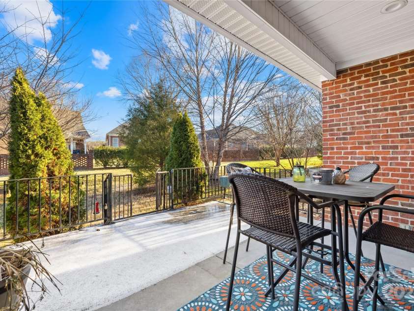 144 Spring Forest Drive, Shelby, NC 28152.  MLS# CAR4214408, YatesRealty ID 7934. 