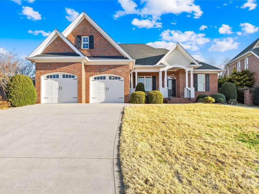 144 Spring Forest Drive, Shelby, NC 28152.  MLS# CAR4214408, YatesRealty ID 7934. 