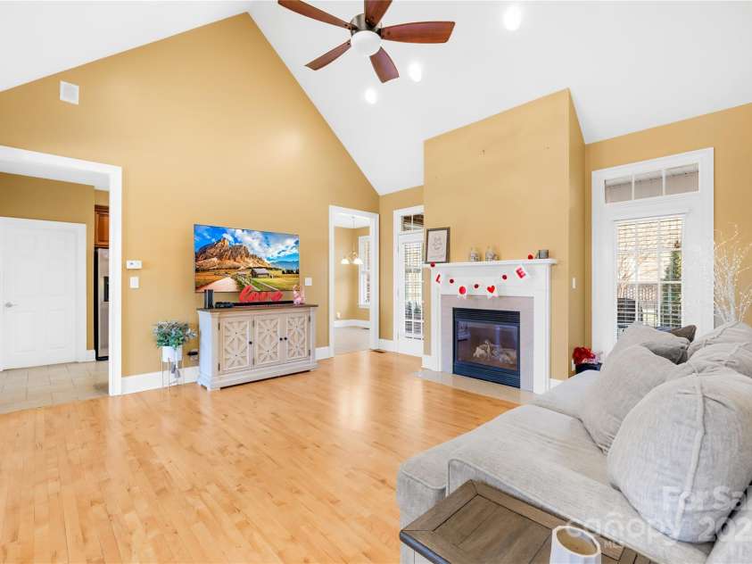 144 Spring Forest Drive, Shelby, NC 28152.  MLS# CAR4214408, YatesRealty ID 7934. 