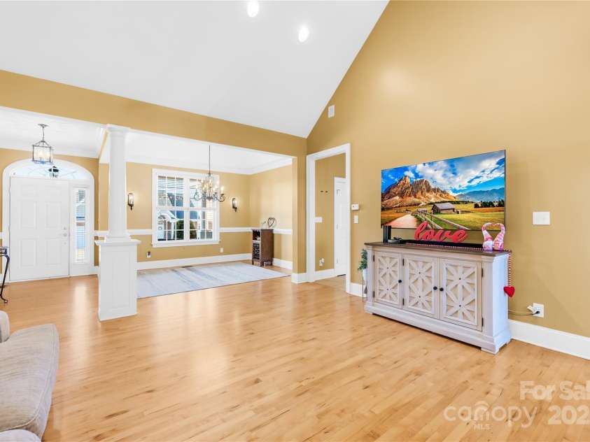 144 Spring Forest Drive, Shelby, NC 28152.  MLS# CAR4214408, YatesRealty ID 7934. 