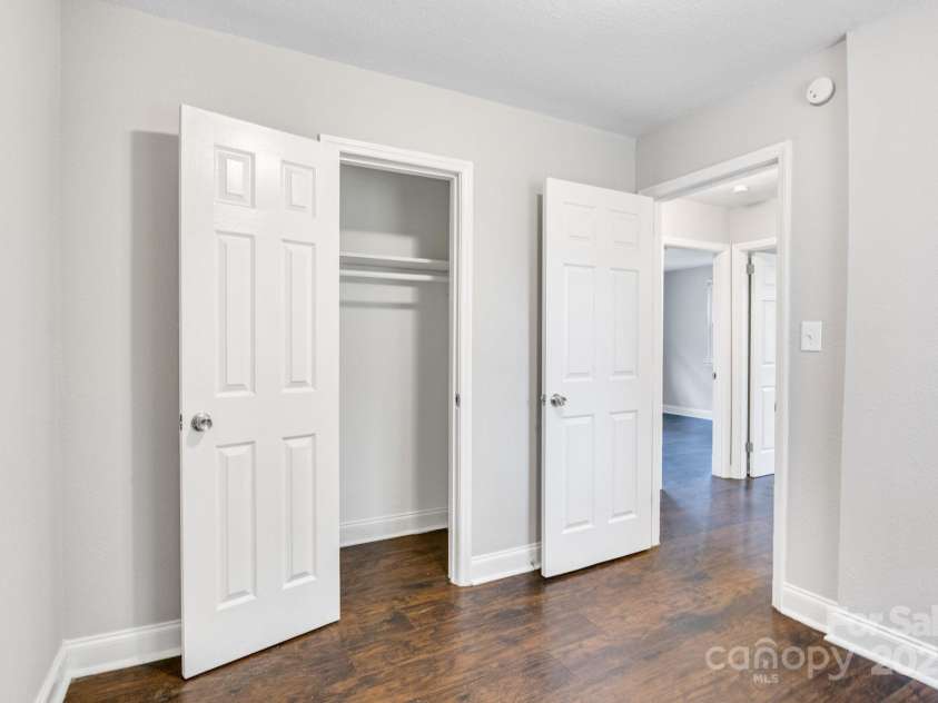 2815 Grimes Street, Charlotte, NC 28206.  MLS# CAR4244081, YatesRealty ID 7935. Third bedroom, facing entry door.