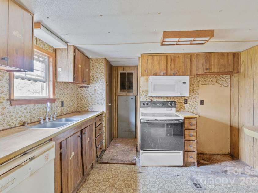 3932 Swaims Church Road, Hamptonville, NC 27020.  MLS# CAR4237249, YatesRealty ID 7936. 