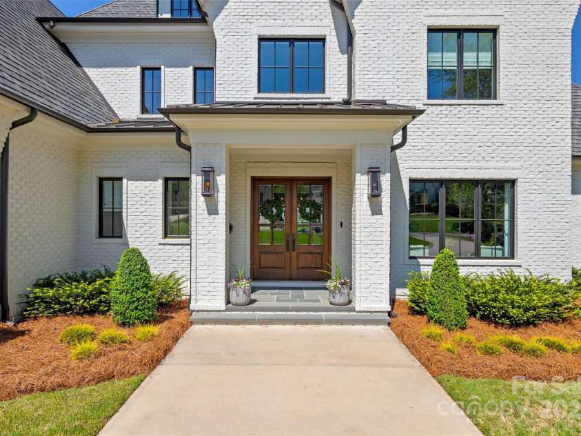 1976 Ferncliff Road, Charlotte, NC 28211.  MLS# CAR4245397, YatesRealty ID 7937. 
