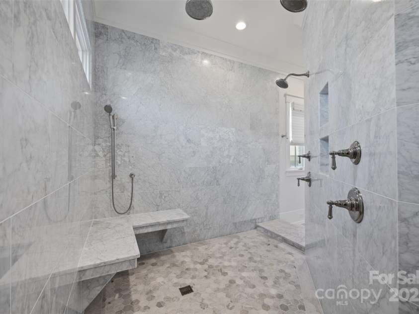 1976 Ferncliff Road, Charlotte, NC 28211.  MLS# CAR4245397, YatesRealty ID 7937. 