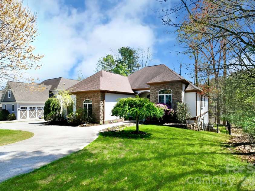 2360 Smith Harbour Drive, Denver, NC 28037.  MLS# CAR4357836, YatesRealty ID 7937. 