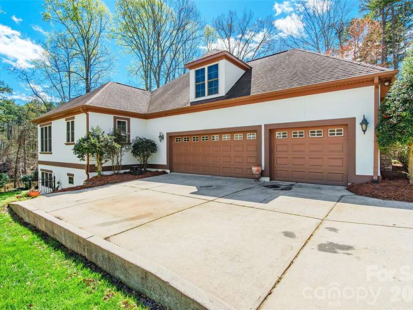 2360 Smith Harbour Drive, Denver, NC 28037.  MLS# CAR4357836, YatesRealty ID 7937. 