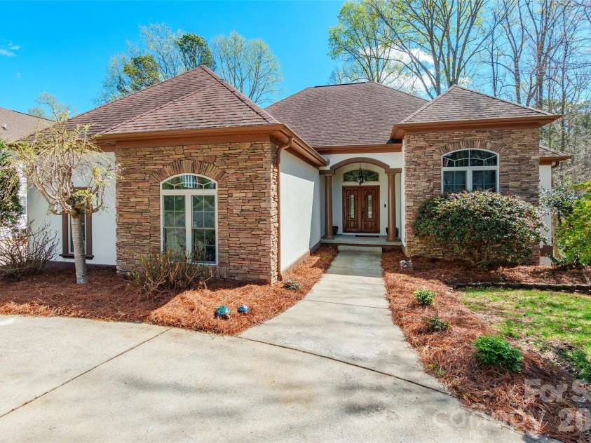 2360 Smith Harbour Drive, Denver, NC 28037.  MLS# CAR4357836, YatesRealty ID 7937. 