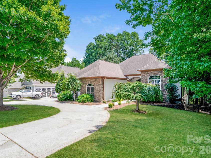 2360 Smith Harbour Drive, Denver, NC 28037.  MLS# CAR4405986, YatesRealty ID 7937. 