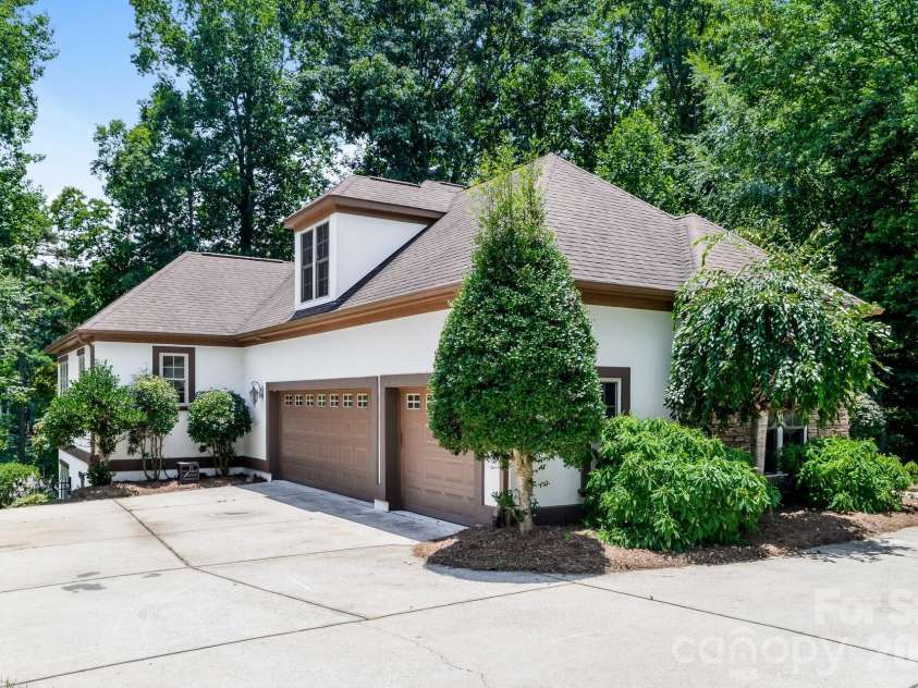 2360 Smith Harbour Drive, Denver, NC 28037.  MLS# CAR4405986, YatesRealty ID 7937. 