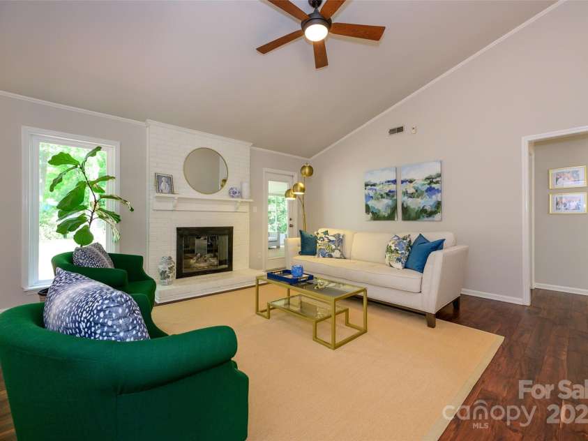 5916 Rexwood Place, Charlotte, NC 28210.  MLS# CAR4249850, YatesRealty ID 7938. 
