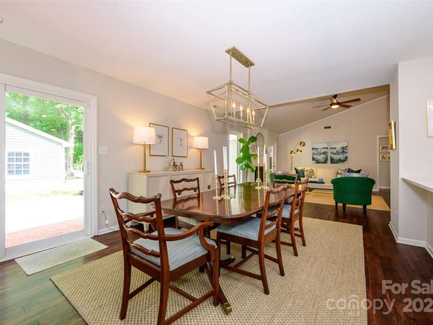5916 Rexwood Place, Charlotte, NC 28210.  MLS# CAR4249850, YatesRealty ID 7938. 