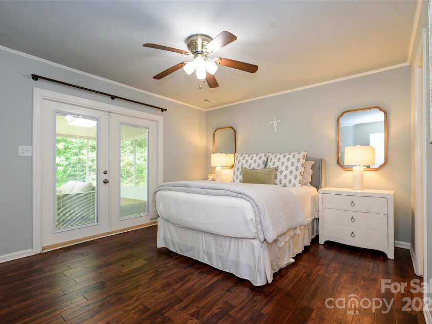 5916 Rexwood Place, Charlotte, NC 28210.  MLS# CAR4249850, YatesRealty ID 7938. 