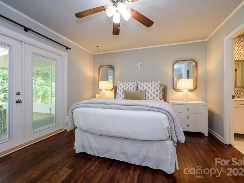 5916 Rexwood Place, Charlotte, NC 28210.  MLS# CAR4249850, YatesRealty ID 7938. 