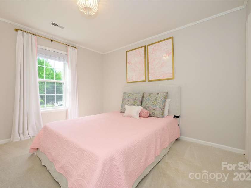 5916 Rexwood Place, Charlotte, NC 28210.  MLS# CAR4249850, YatesRealty ID 7938. 