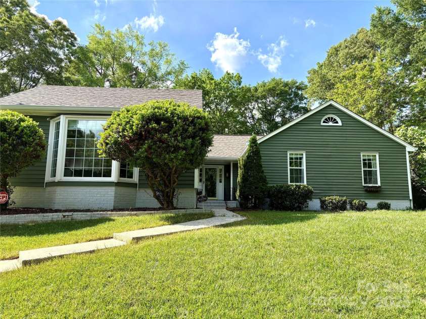 5916 Rexwood Place, Charlotte, NC 28210.  MLS# CAR4249850, YatesRealty ID 7938. Primary