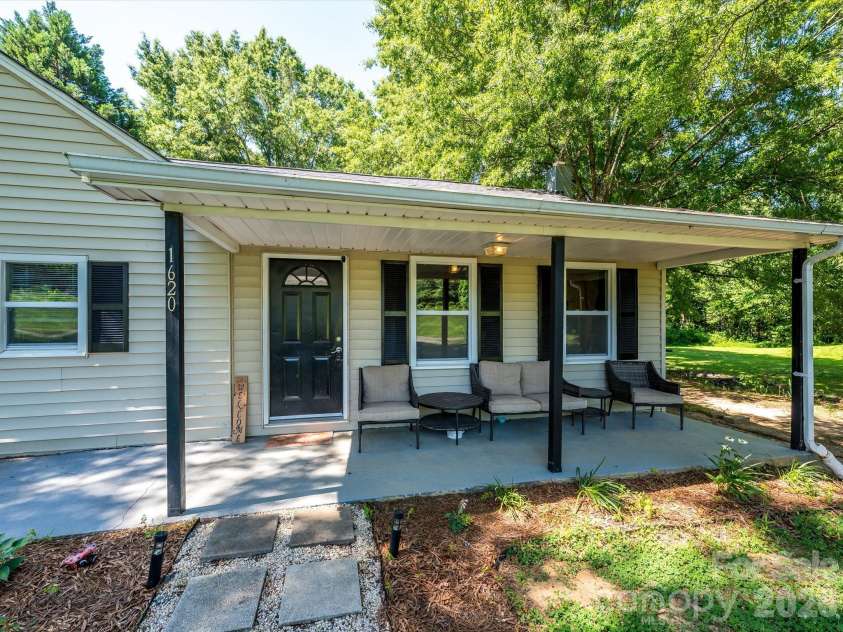 1620 Blueberry Street, Mount Pleasant, NC 28124.  MLS# CAR4390512, YatesRealty ID 7939. 