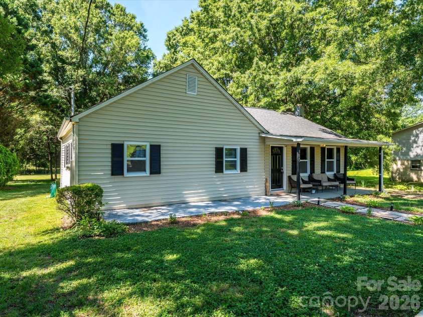 1620 Blueberry Street, Mount Pleasant, NC 28124.  MLS# CAR4390512, YatesRealty ID 7939. 