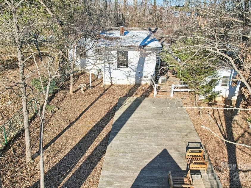 213 Stoney Mountain Road, Hendersonville, NC 28791.  MLS# CAR4211510, YatesRealty ID 794. 